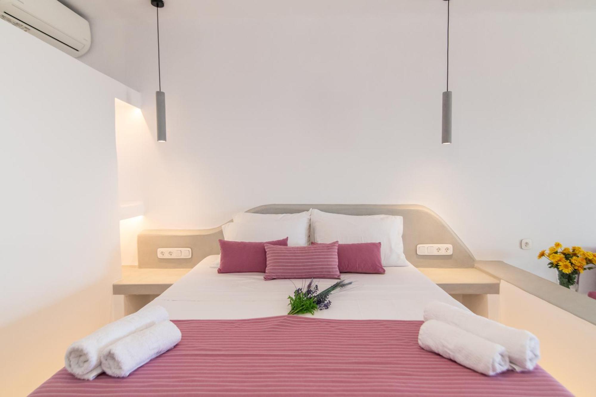 Parathyro Sto Aigaio 2 - Small Suites Tínos Cameră foto